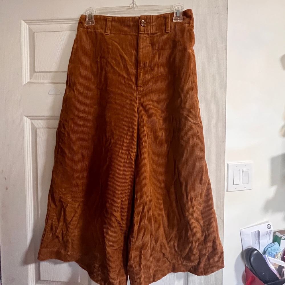 Uniqlo wide legged corduroy pants